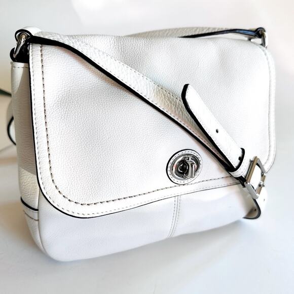 Coach Handbags - Vintage COACH Park Leather Turn lock Crossbody Bag #D1357-F23663
